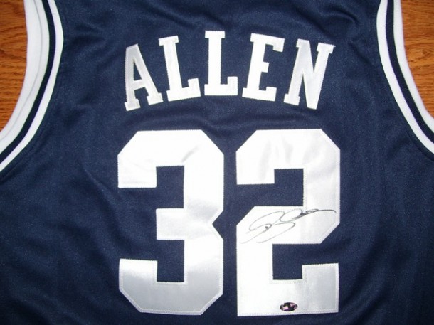 ray allen uconn. Ray Allen Signed UCONN Jersey