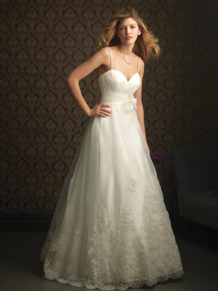 Ivory Formal Lace Wedding dresses 2011. FOR IMMEDIATE RELEASE