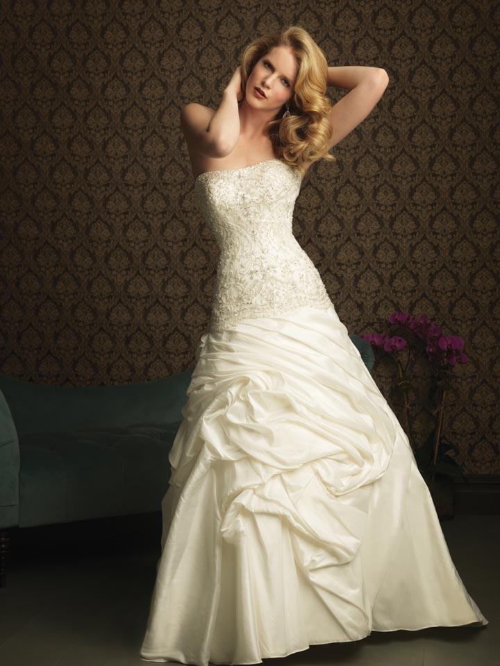 Ivory Strapless Beaded Embroidery A-linePrincess 2011 Wedding Dresses