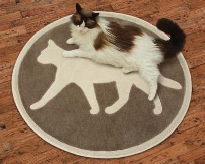  - 11462705-purrsian-rugs-make-great-gifts-for-cat-lovers
