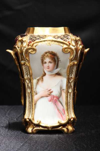  - 11505612-royal-vienna-portrait-vase
