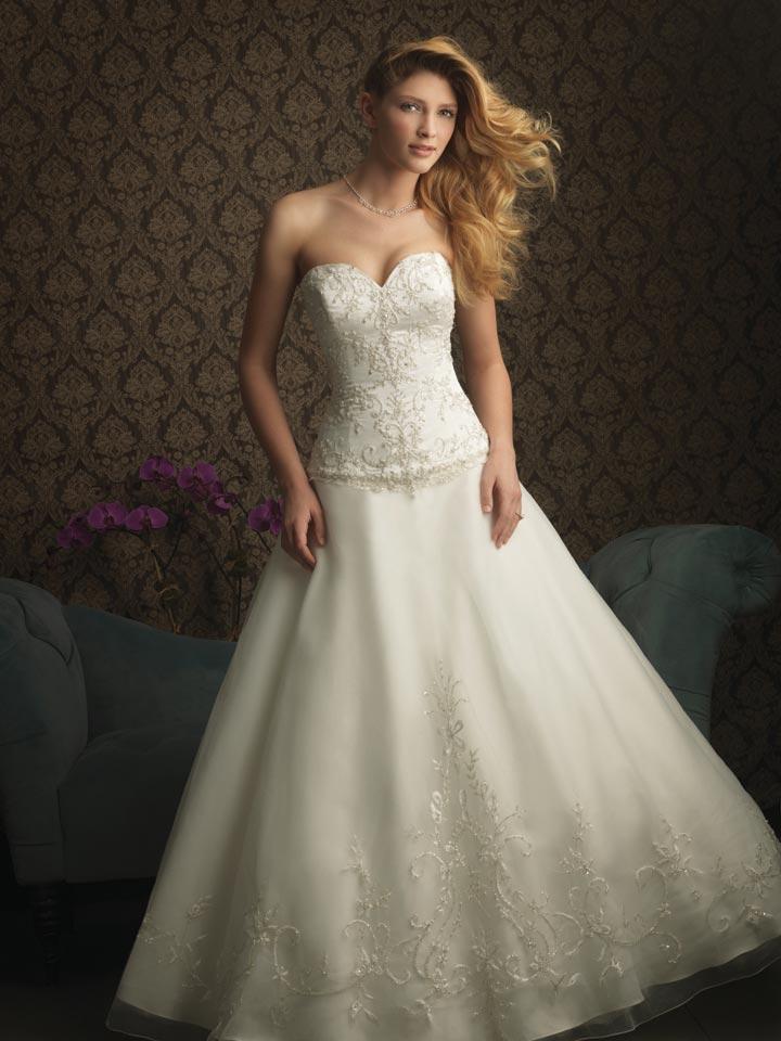 Ivory Sweetheart Beaded Ball Gown Silhouette Unique 2011 Wedding Dress ...