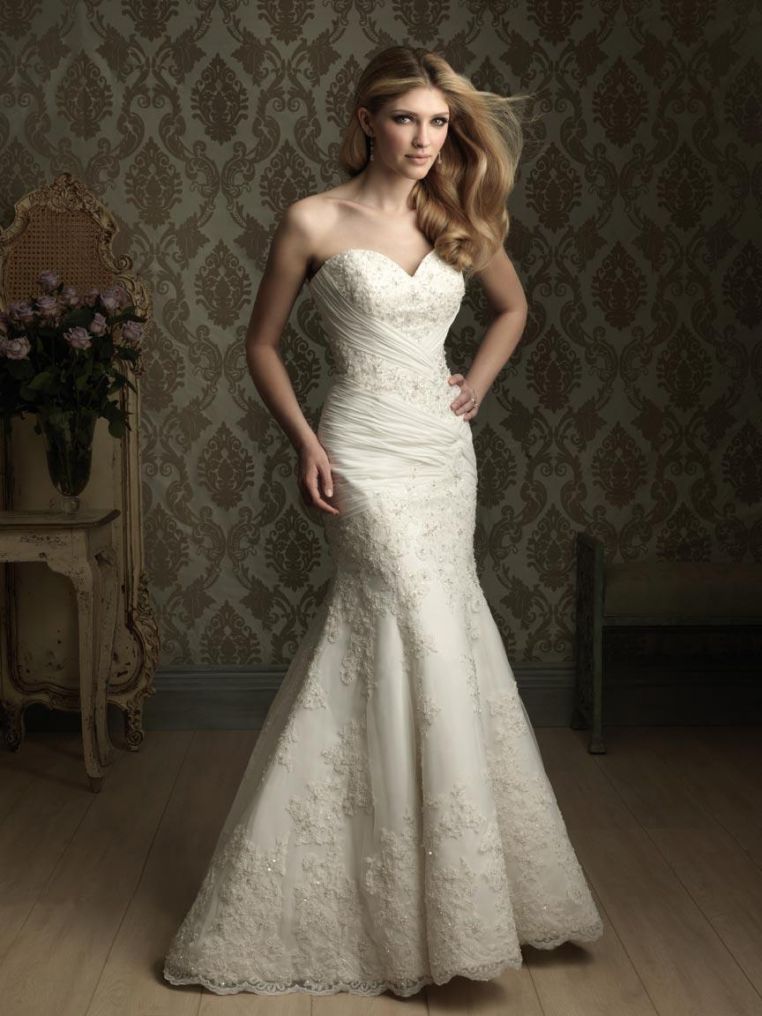 Lace applique Sweetheart Neckline Mermaid/Trumpet Wedding Dresses