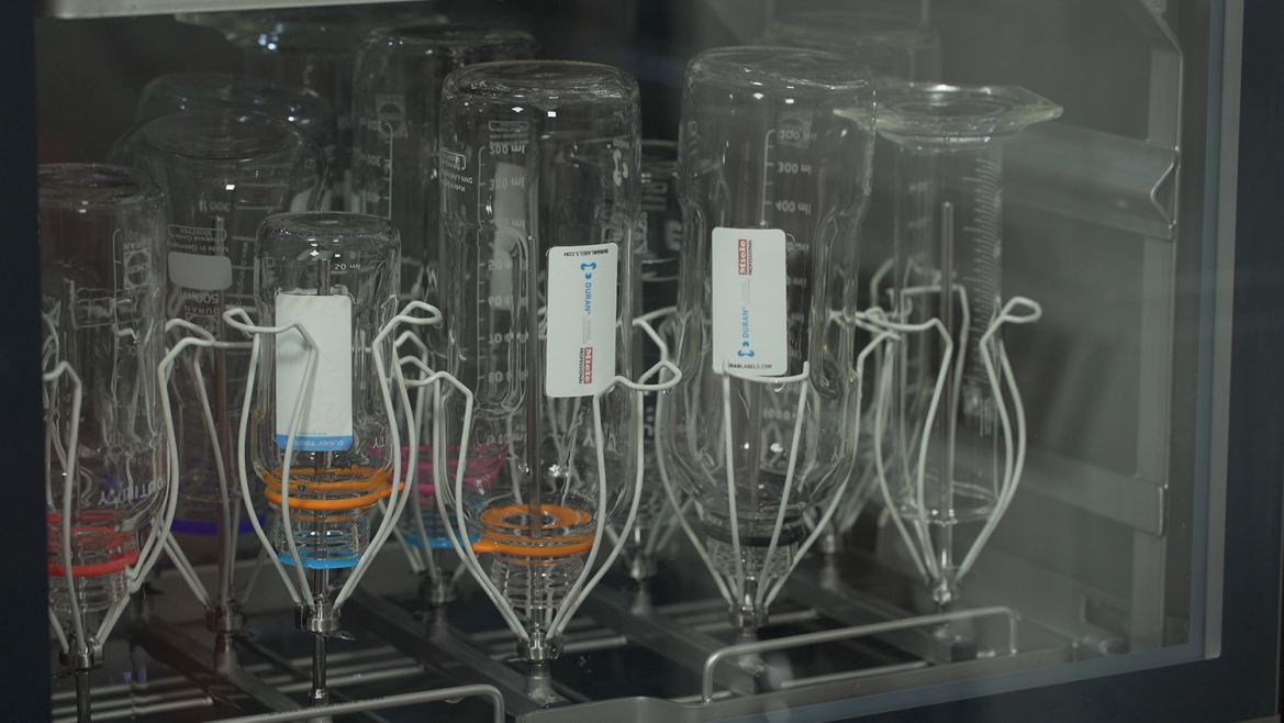 T me glass lab. Лабораторная посуда лабораторное оборудование. ЛОВУШКА лабораторная посуда. Лабораторная посуда классификация. Laboratory Glassware.