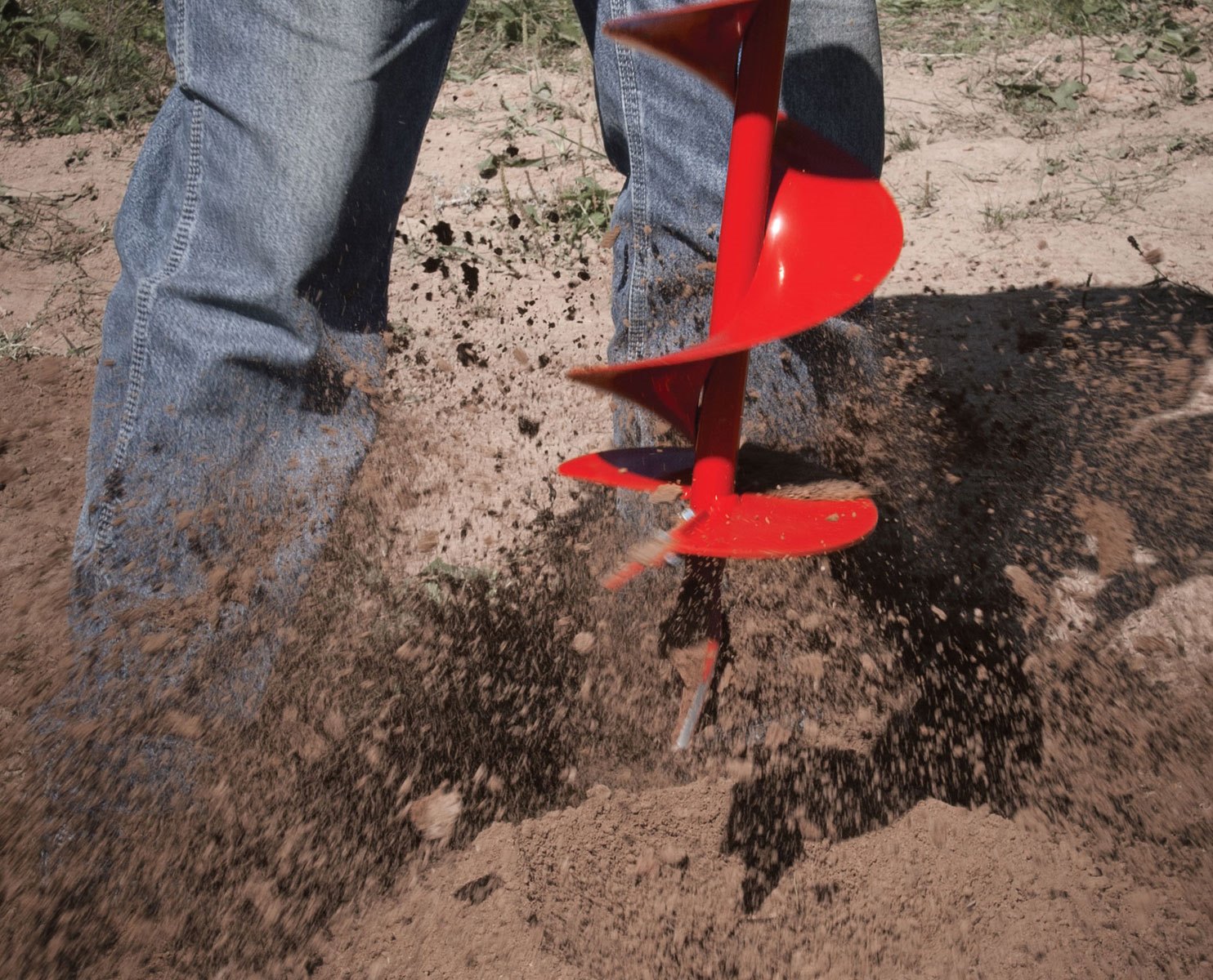 Earthquake to Showcase Power Earth Augers at GIE+EXPO Earthquake