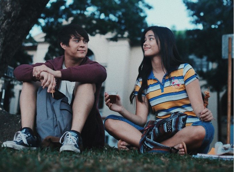 Enrique Gil and Liza Soberano starring in the film "Alone/Together"