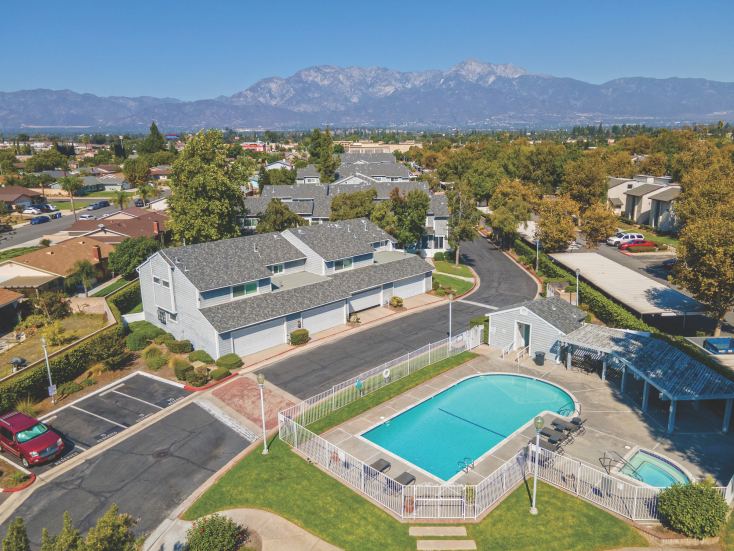 Charlmont Village Townhomes, Ontario, Ca