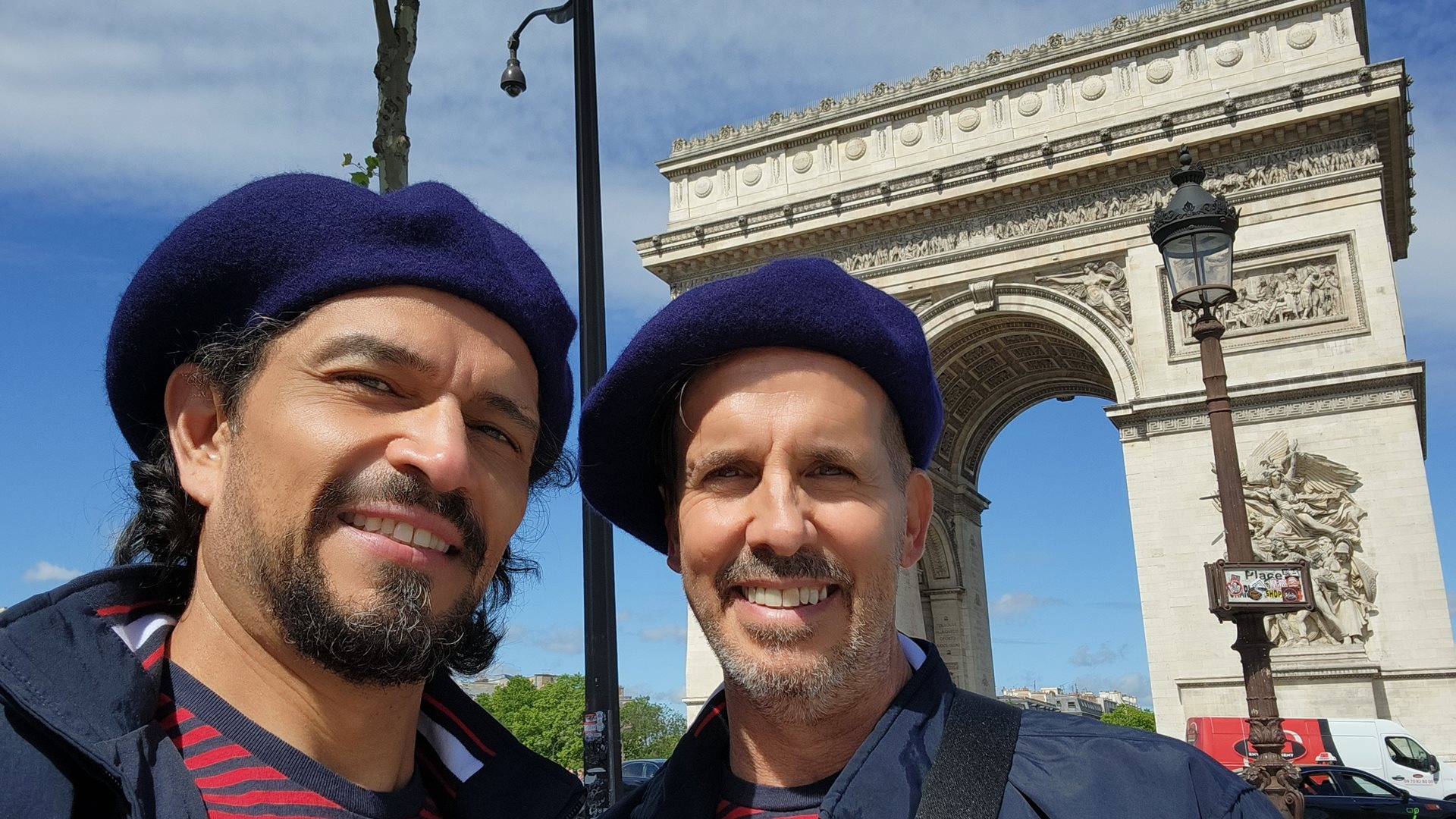 The Sidow Sobrino S At L Arc De Triomphe