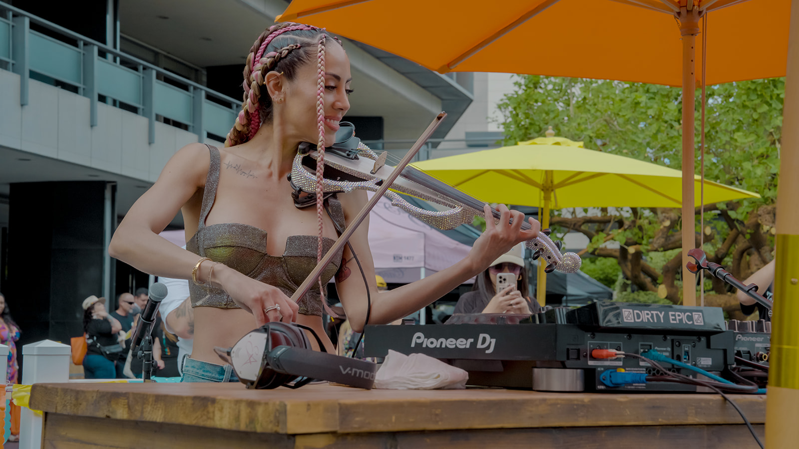 DJ Esther Anaya