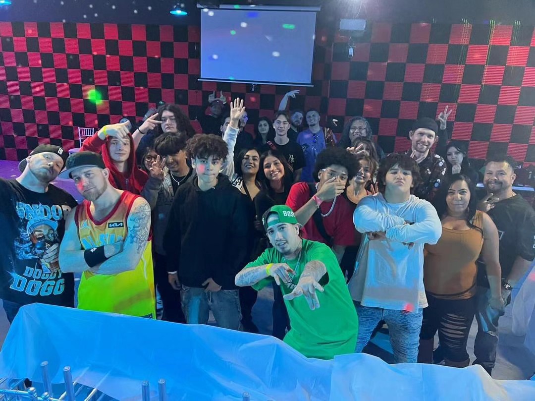 Restlezz with fans