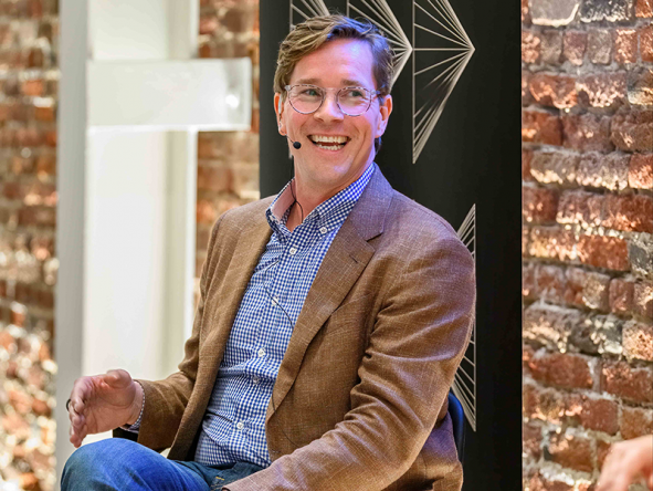 Patrick McGee, Author of Apple In China | WWSG